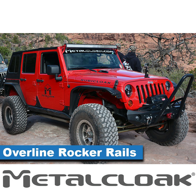 Jeep Wrangler JK Unlimited z pełnym pancerzem Overline w terenie