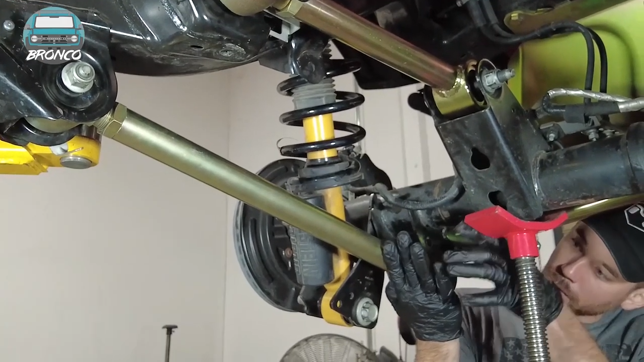 metalcloak bronco 6g rear duroflex control arms, easy installation with detailed instructions, gold zinc chromate finish, perform great and look fantastic
