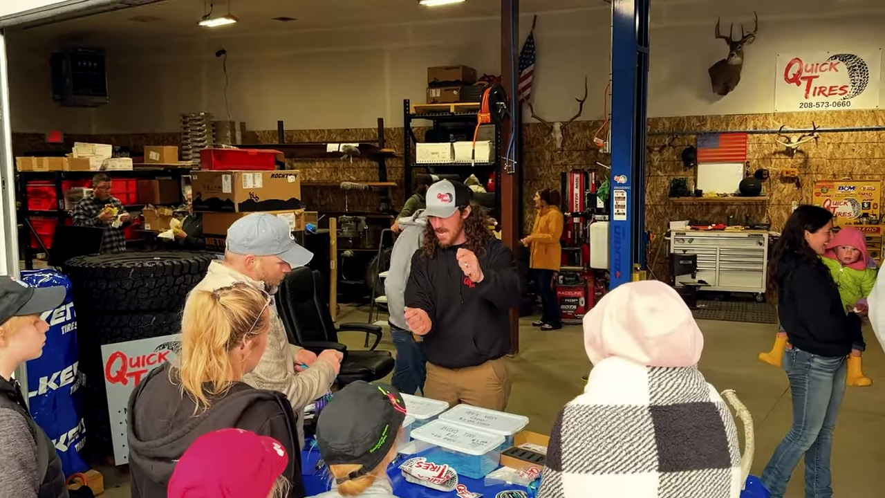 metalcloak rigs & wrenches k suspension, grand opening cti event, booths/off-road community 