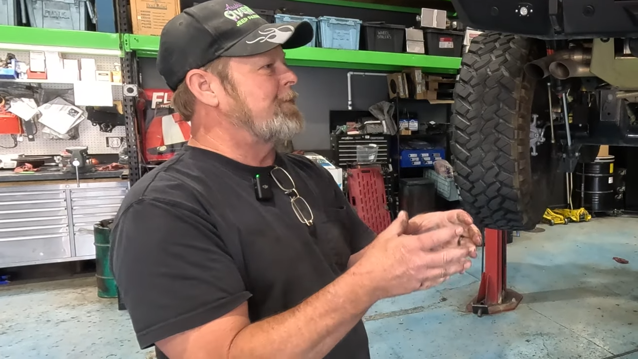 metalcloak rigs and wrenches arabia's overkill, jeff arabia elite recover team for top truck challenge
