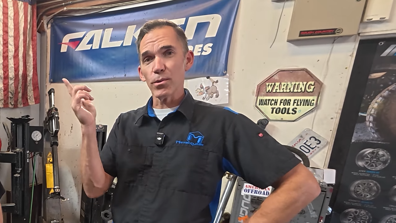 metalcloak rigs and wrenches american offroad, cool rigs trail off-road on display