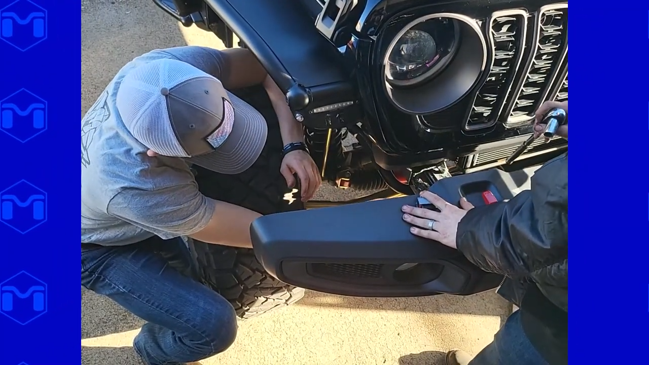 metalcloak partners with placerville police and el dorado high school, students install parts on Jeep
