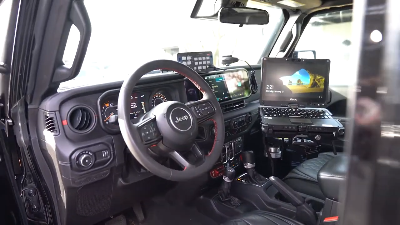 metalcloak police jeep jl wrangler final touches, computer interior