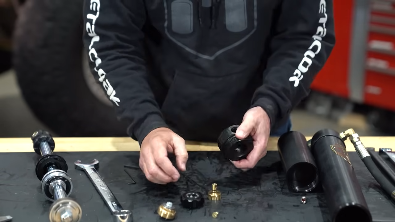 metalcloak rocksport black shock, digital choke easily removed