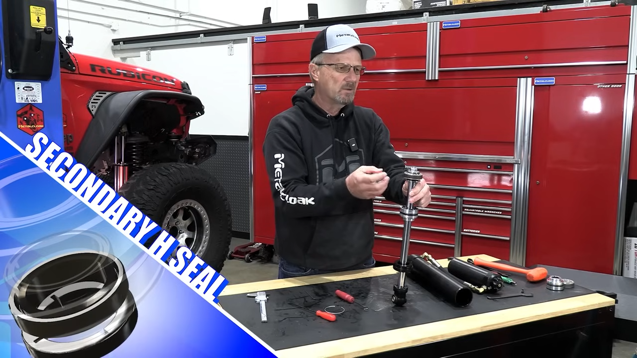 metalcloak rocksport black shock, seconday H seal to prevent leaking